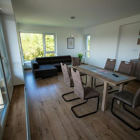 Apartament Zea Apartmanhaz Balatonfenyves Zewnętrze zdjęcie