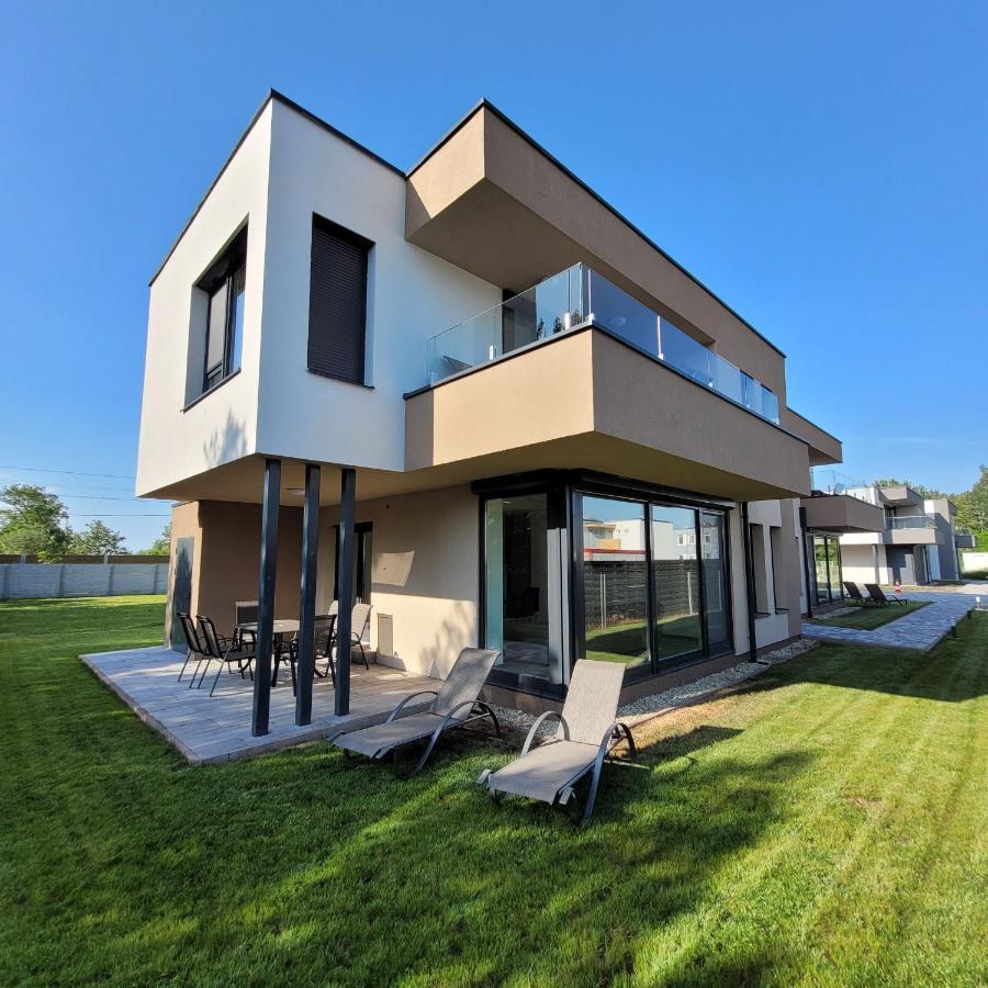 Apartament Zea Apartmanhaz Balatonfenyves Zewnętrze zdjęcie