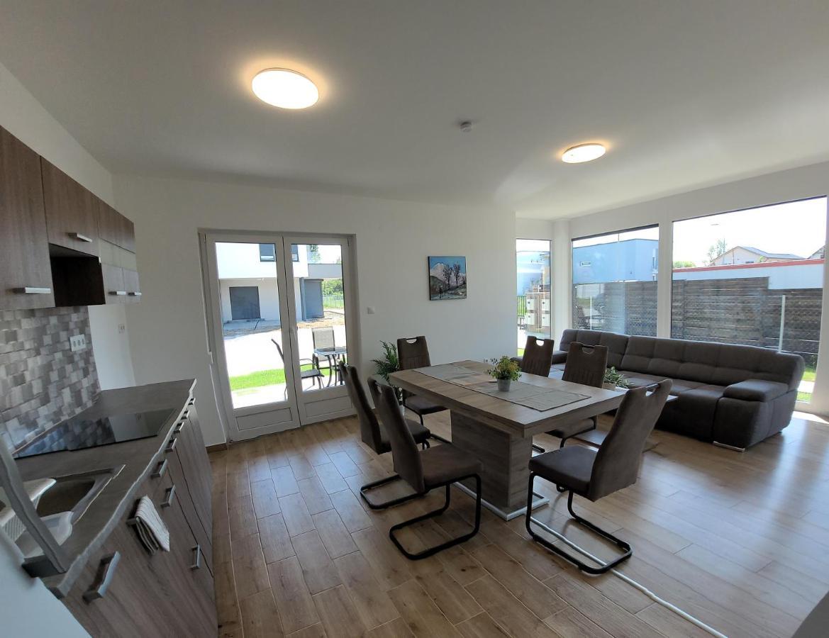 Apartament Zea Apartmanhaz Balatonfenyves Zewnętrze zdjęcie