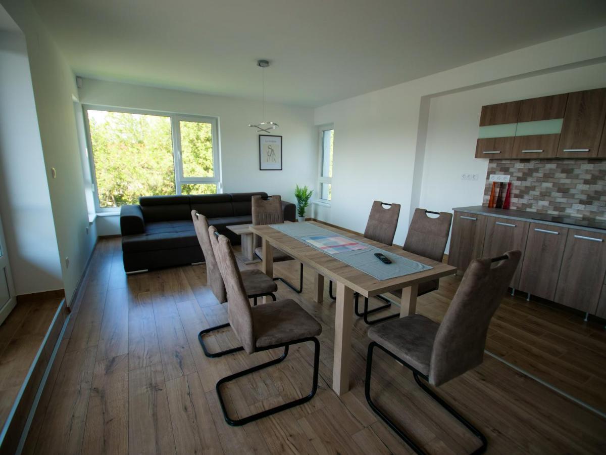 Apartament Zea Apartmanhaz Balatonfenyves Zewnętrze zdjęcie