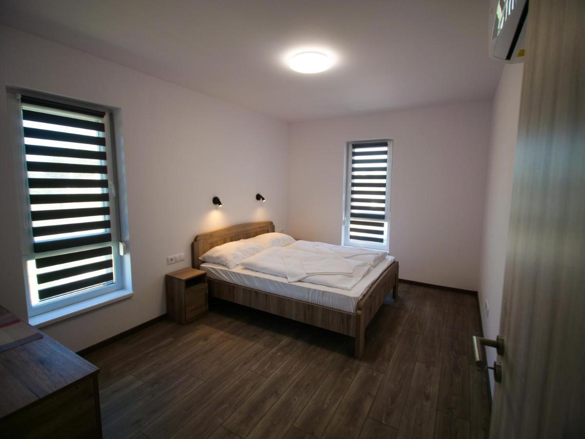 Apartament Zea Apartmanhaz Balatonfenyves Zewnętrze zdjęcie