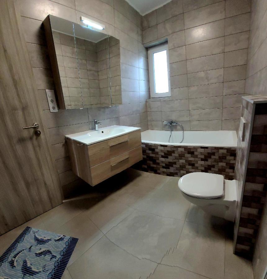 Apartament Zea Apartmanhaz Balatonfenyves Zewnętrze zdjęcie