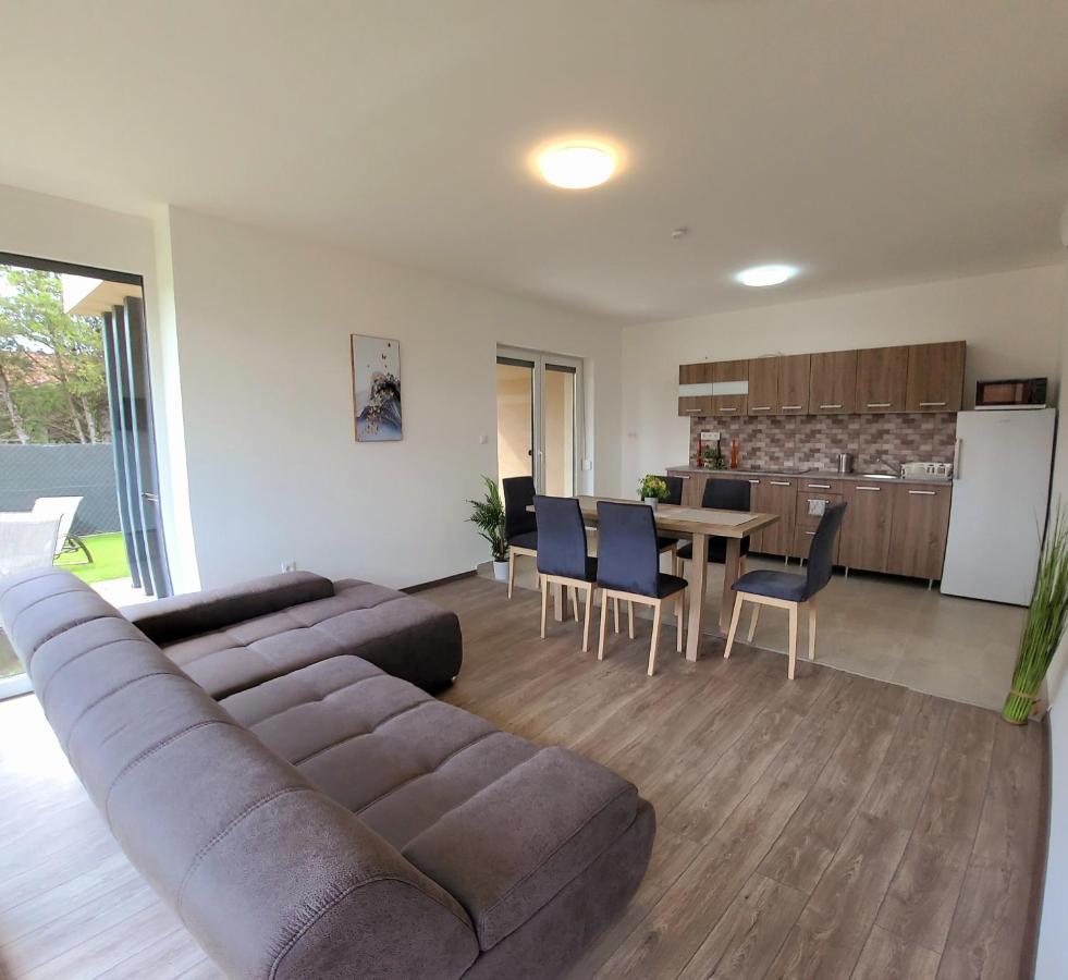 Apartament Zea Apartmanhaz Balatonfenyves Zewnętrze zdjęcie
