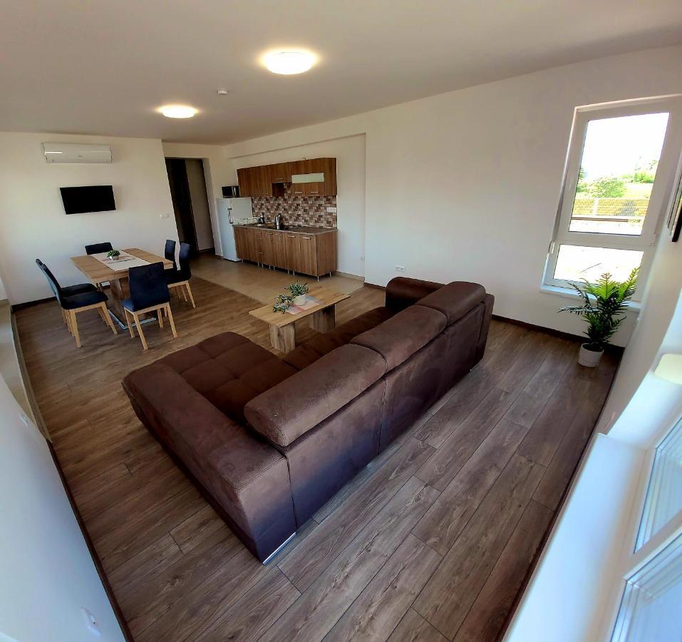 Apartament Zea Apartmanhaz Balatonfenyves Zewnętrze zdjęcie