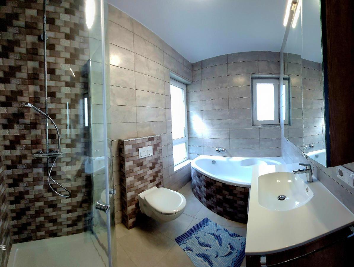 Apartament Zea Apartmanhaz Balatonfenyves Zewnętrze zdjęcie