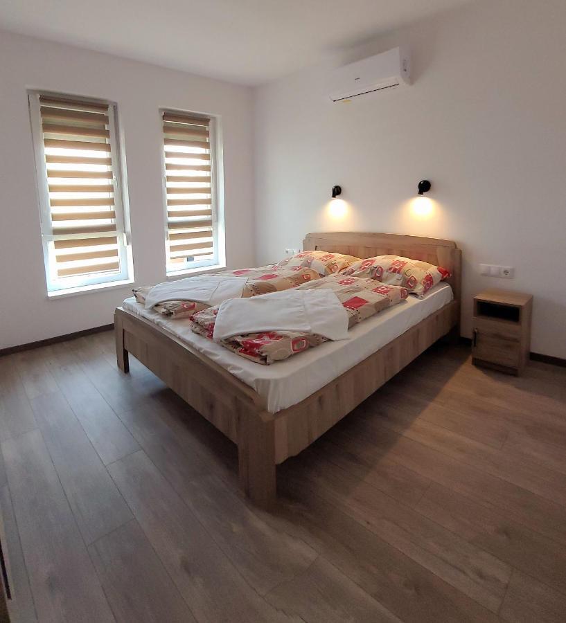 Apartament Zea Apartmanhaz Balatonfenyves Zewnętrze zdjęcie