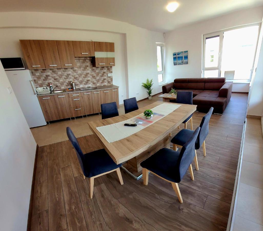 Apartament Zea Apartmanhaz Balatonfenyves Zewnętrze zdjęcie