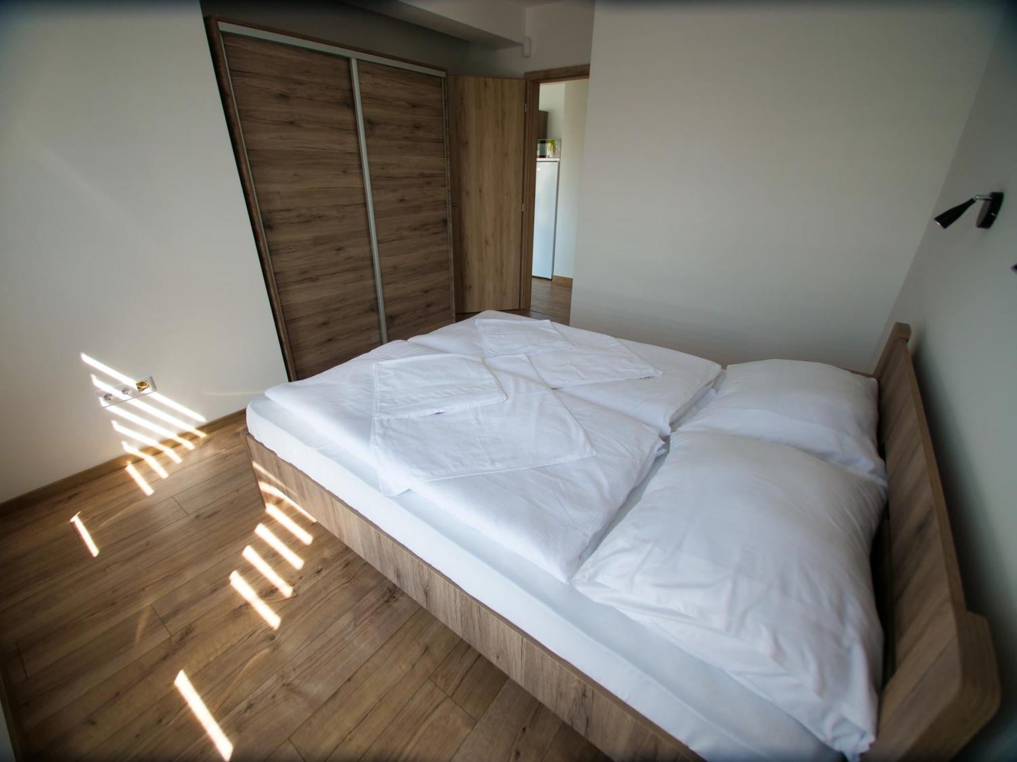 Apartament Zea Apartmanhaz Balatonfenyves Zewnętrze zdjęcie